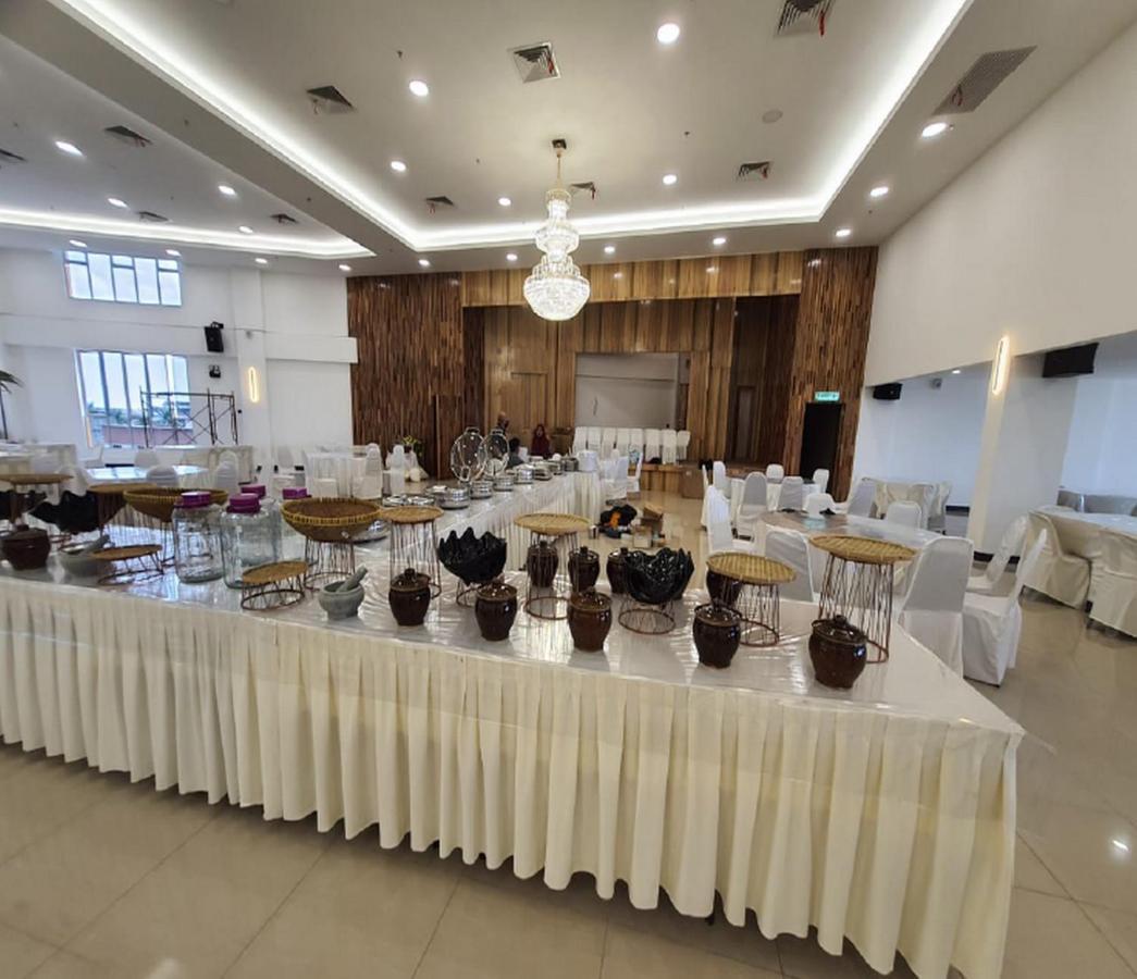 Sri Indar Hotel & Suites Parit Buntar Εξωτερικό φωτογραφία