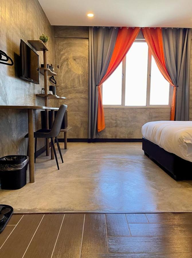 Sri Indar Hotel & Suites Parit Buntar Εξωτερικό φωτογραφία