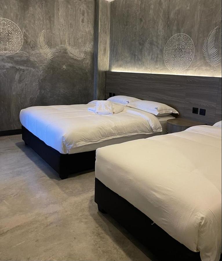 Sri Indar Hotel & Suites Parit Buntar Εξωτερικό φωτογραφία