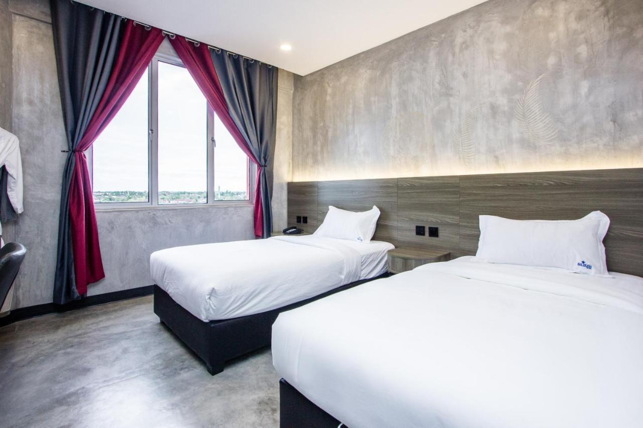 Sri Indar Hotel & Suites Parit Buntar Εξωτερικό φωτογραφία