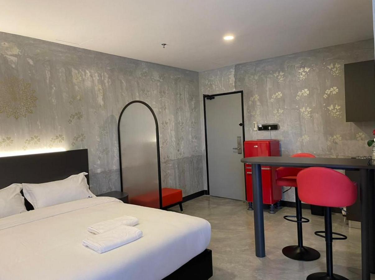 Sri Indar Hotel & Suites Parit Buntar Εξωτερικό φωτογραφία